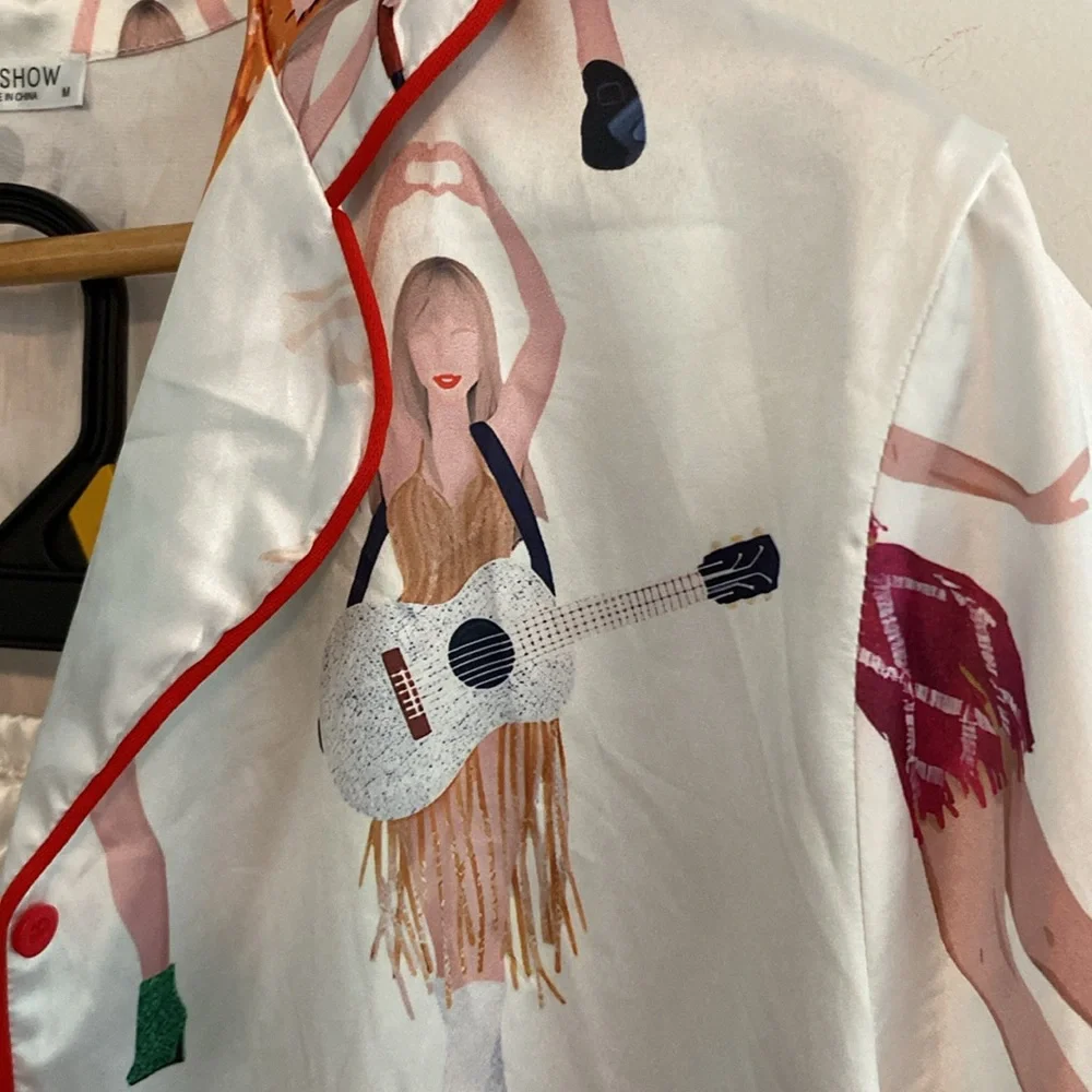 Taylor Swift Pajama Set M - Picture 2 of 6